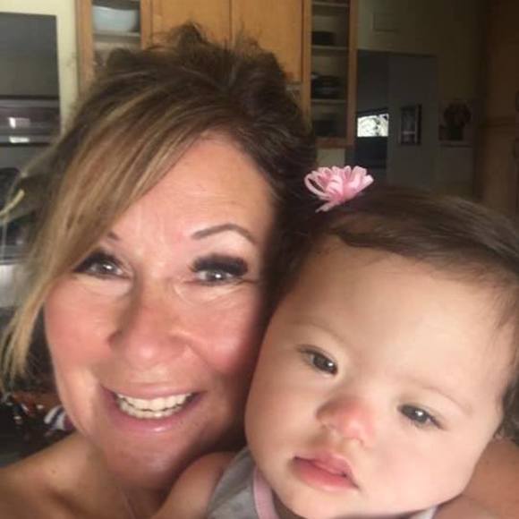 Meet your Posher, Renee - Picture 1 of 2